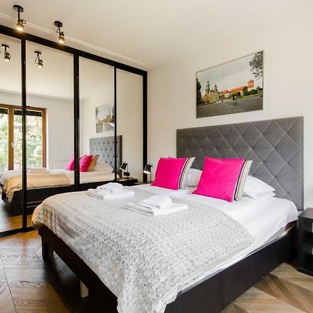 Central Kazimierz Apartment With Balcony كراكوفيا المظهر الخارجي الصورة